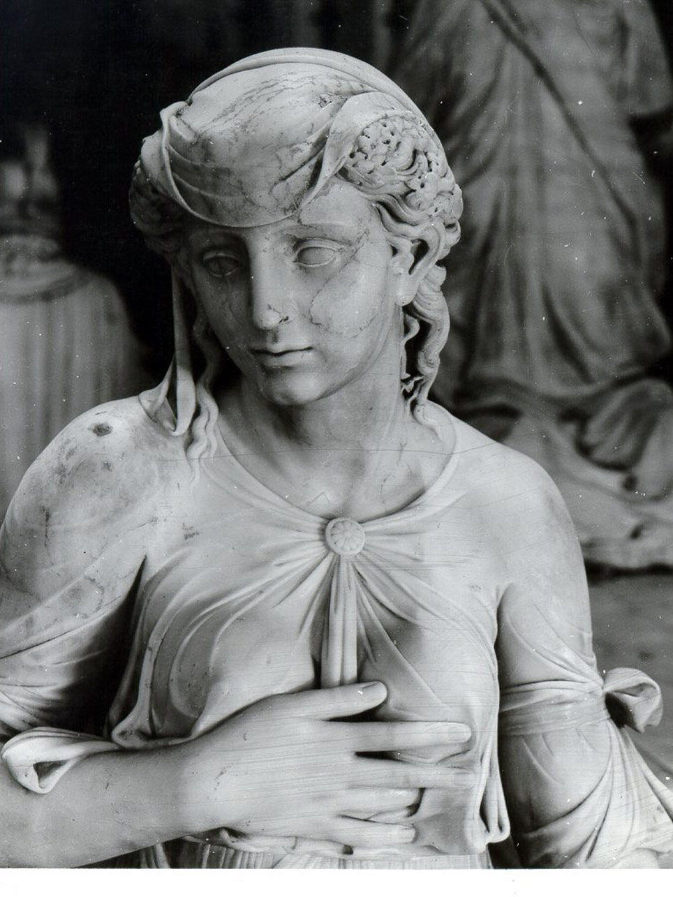 figura allegorica femminile (statua, elemento d'insieme) di Merliano Giovanni detto Giovanni da Nola (e aiuti) (metà sec. XVI)