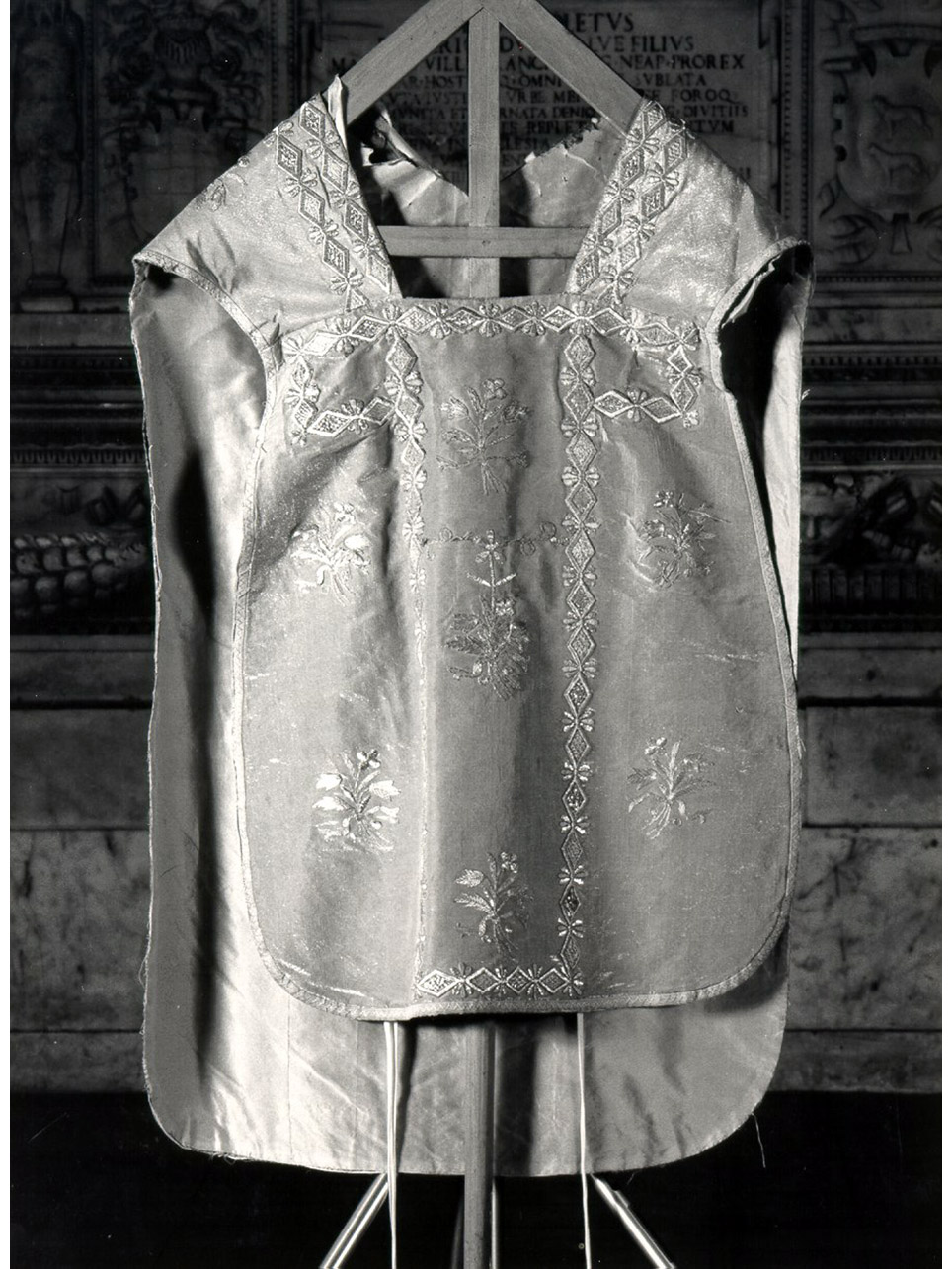 parato in quarto - manifattura napoletana (prima metà sec. XIX)