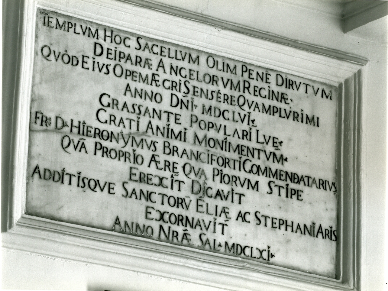 lapide celebrativa - bottega napoletana (sec. XVII)