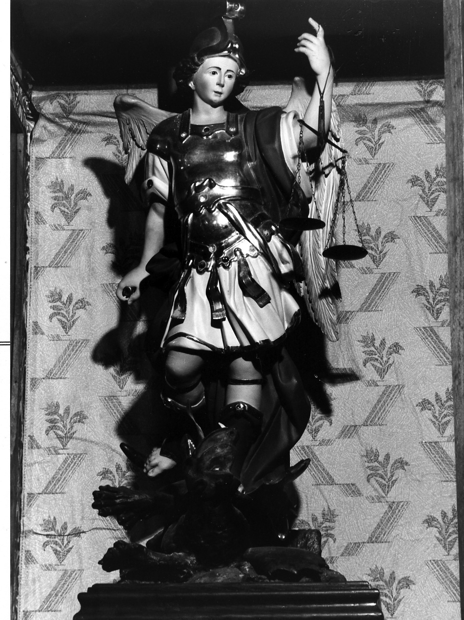 San Michele Arcangelo combatte il drago (statua) - bottega campana (seconda metà sec. XVIII)