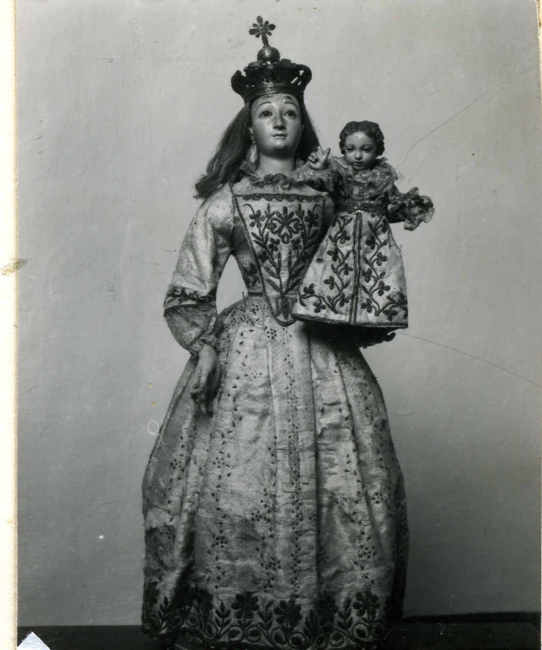 Madonna con Bambino (statua) - bottega campana (inizio sec. XVIII)