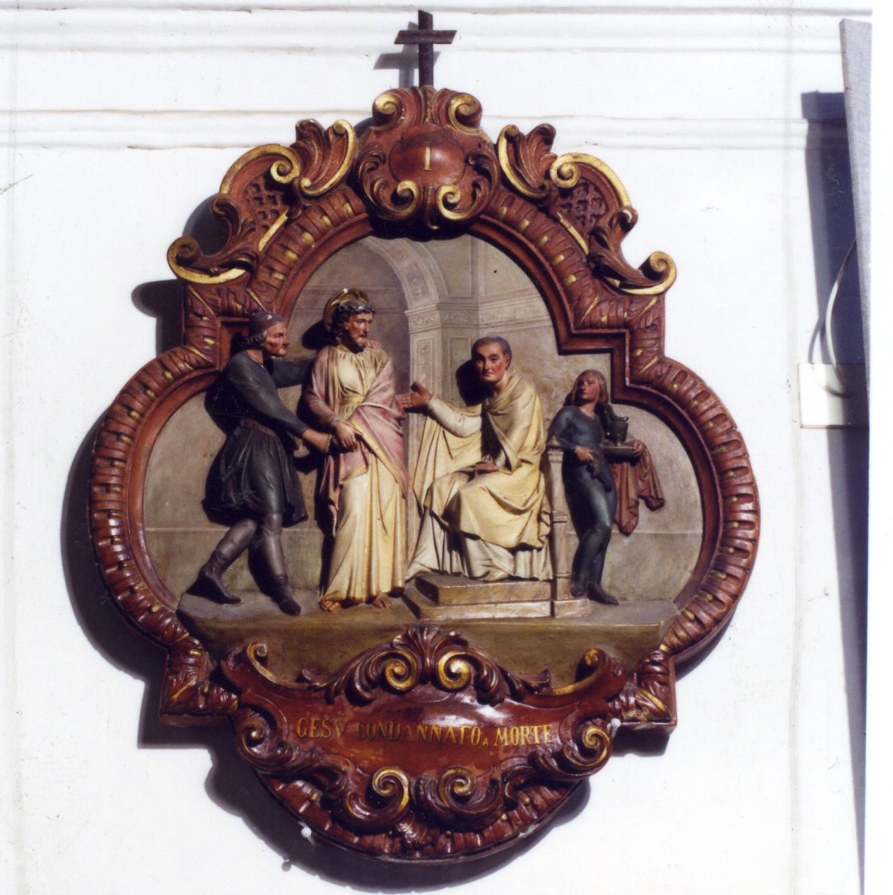 stazione I: Gesù condannato a morte (Via Crucis) - bottega napoletana (primo quarto sec. XX)