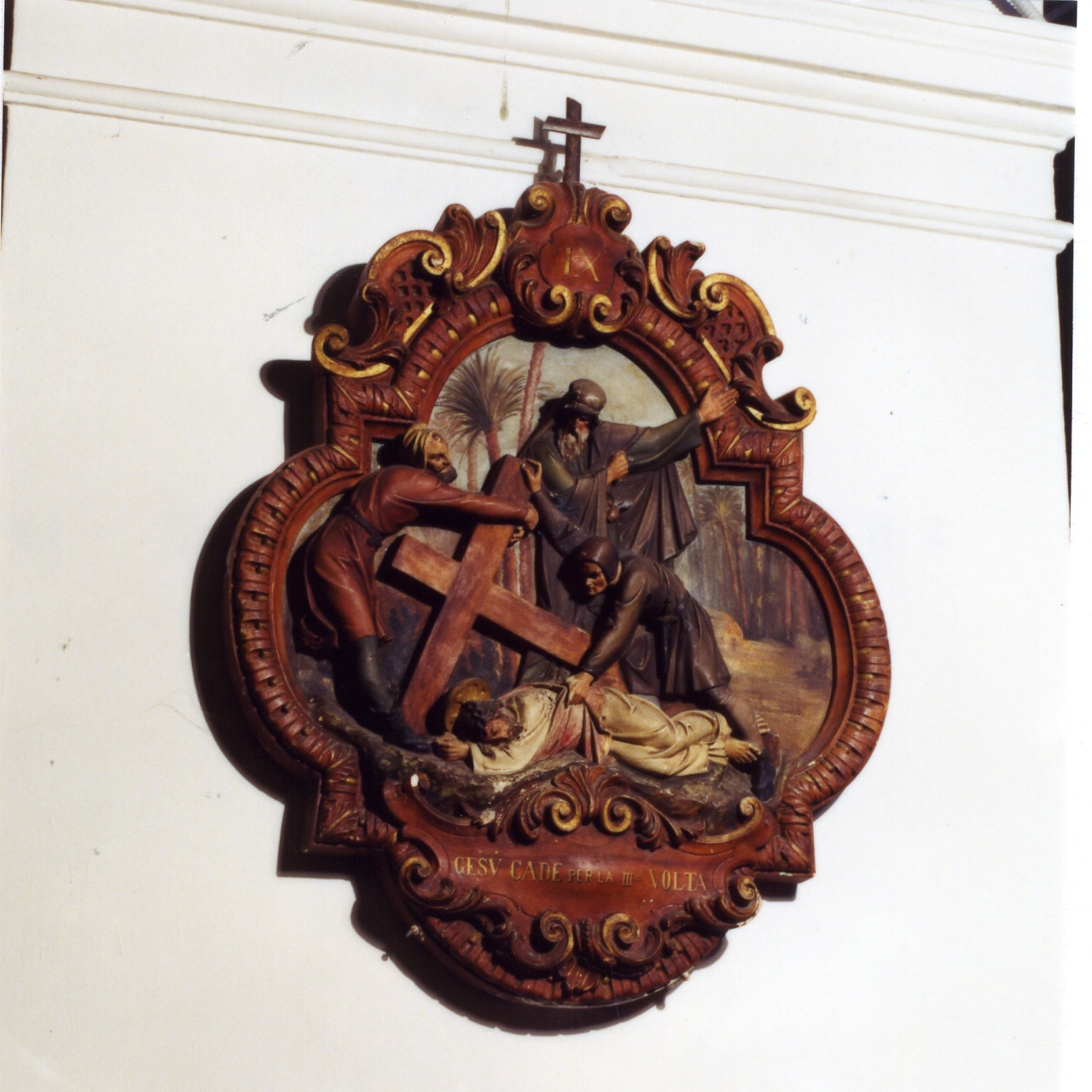 stazione IX: Gesù cade sotto la croce la terza volta (Via Crucis) - bottega napoletana (primo quarto sec. XX)