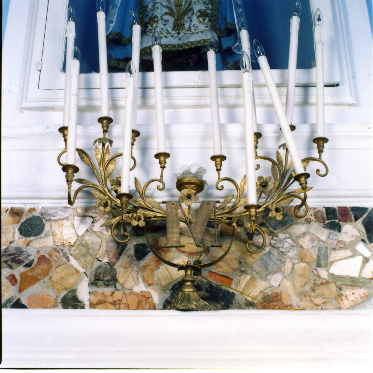 candelabro - bottega napoletana (fine/inizio secc. XIX/ XX)