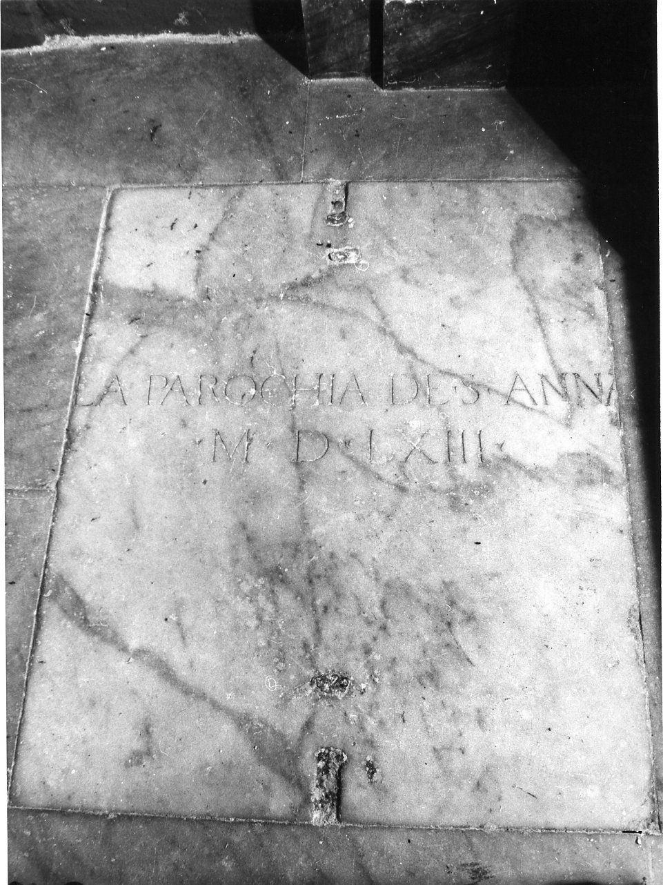 lastra tombale - bottega napoletana (sec. XVI)