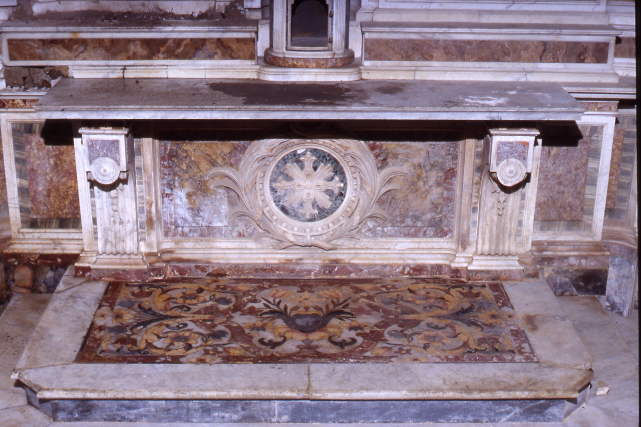 decorazione a intarsio - bottega napoletana (secondo quarto sec. XVIII)