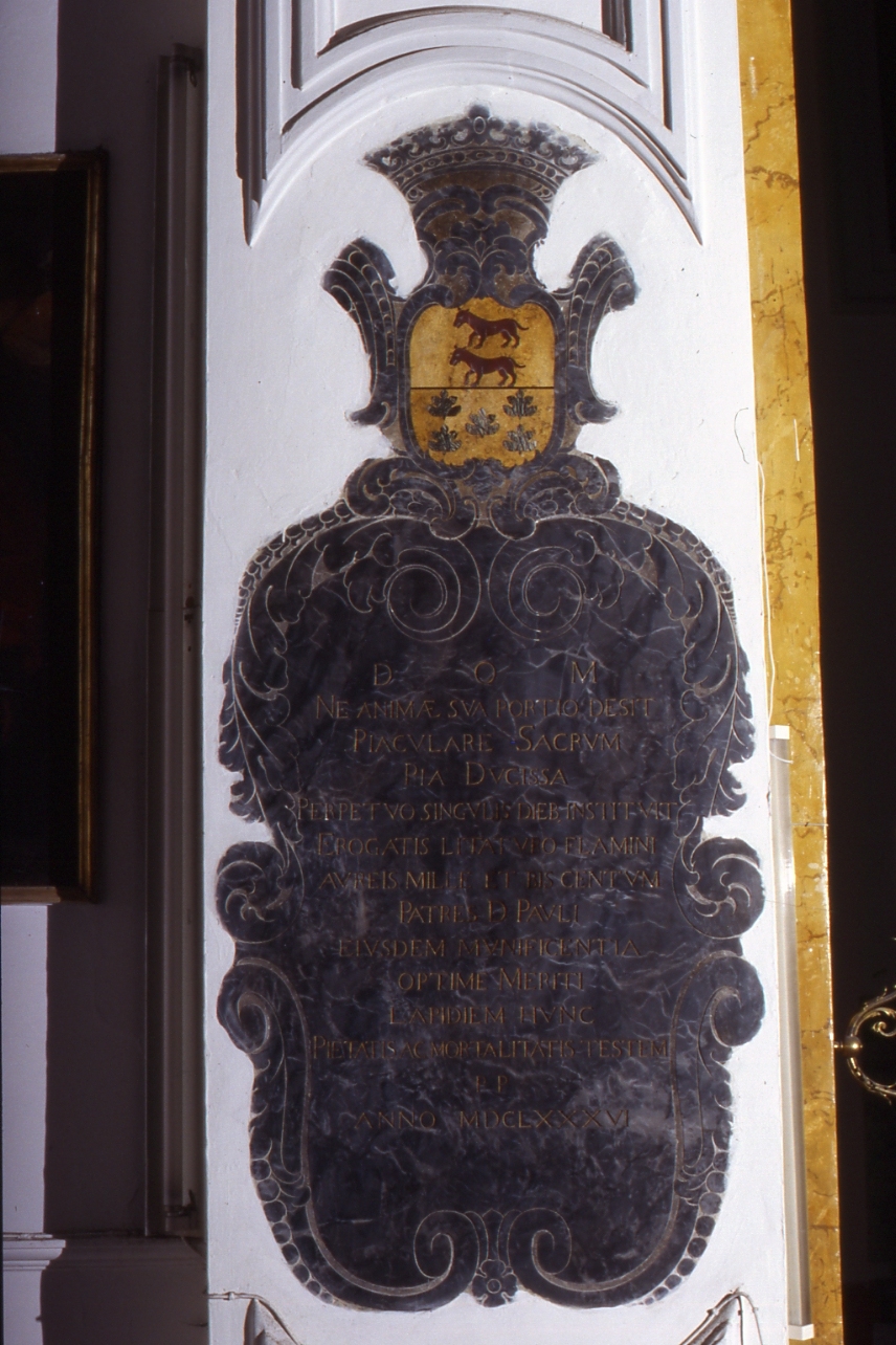 lapide tombale, elemento d'insieme - bottega napoletana (sec. XVII)