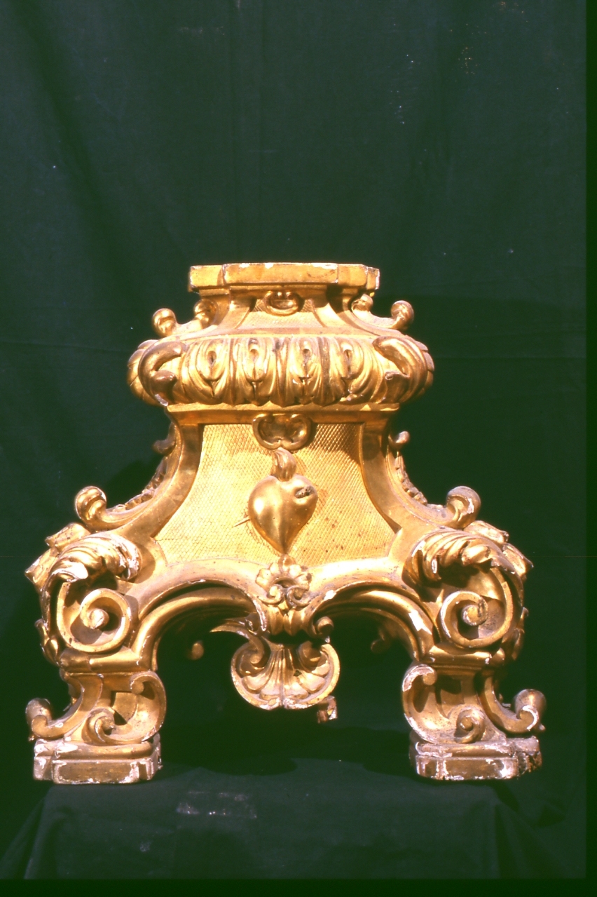 base - bottega napoletana (ultimo quarto sec. XIX)