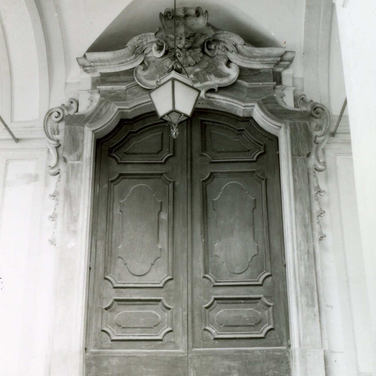 stipite di porta, serie di Trinchese Crescenzo (sec. XVIII)