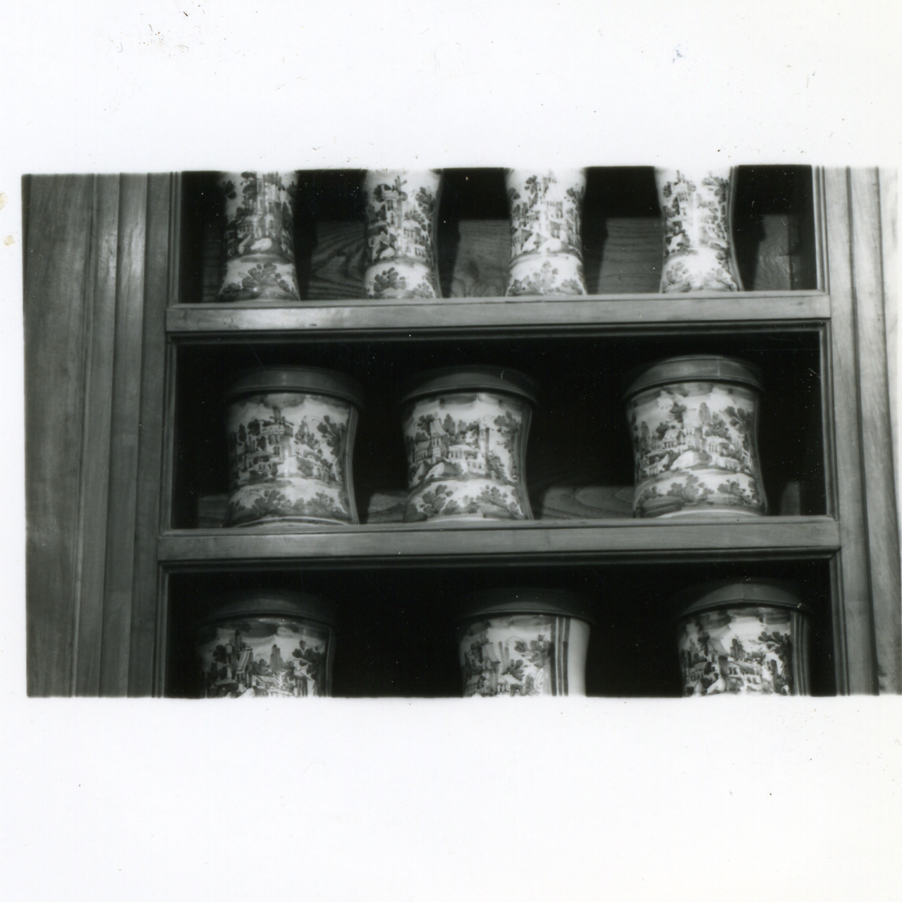 vaso da farmacia, serie di Massa Donato (e aiuti) (sec. XVIII)