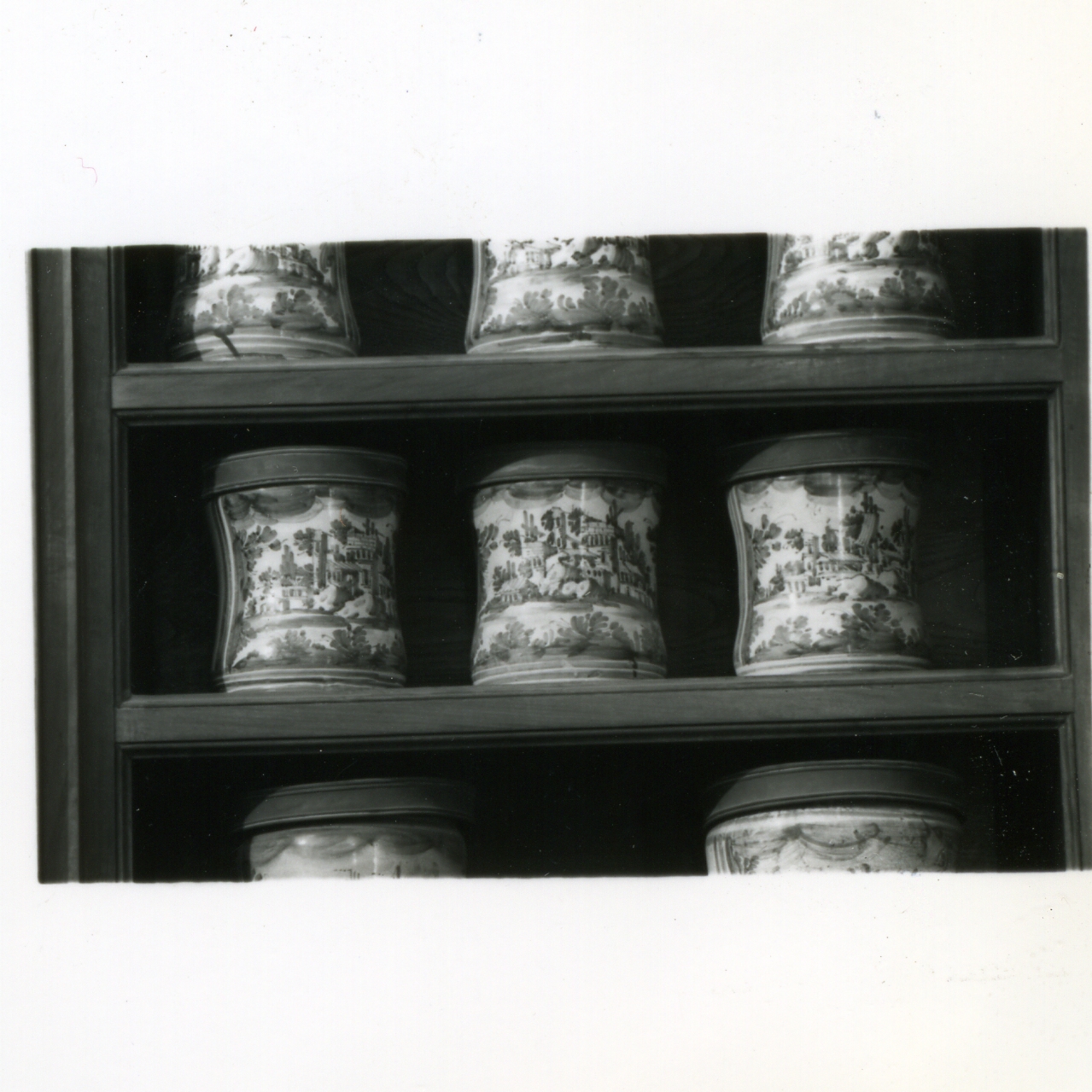 vaso da farmacia, serie di Massa Donato (e aiuti) (sec. XVIII)