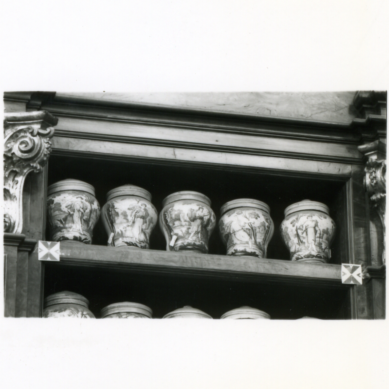 vaso da farmacia, serie di Massa Donato (e aiuti) (metà sec. XVIII)