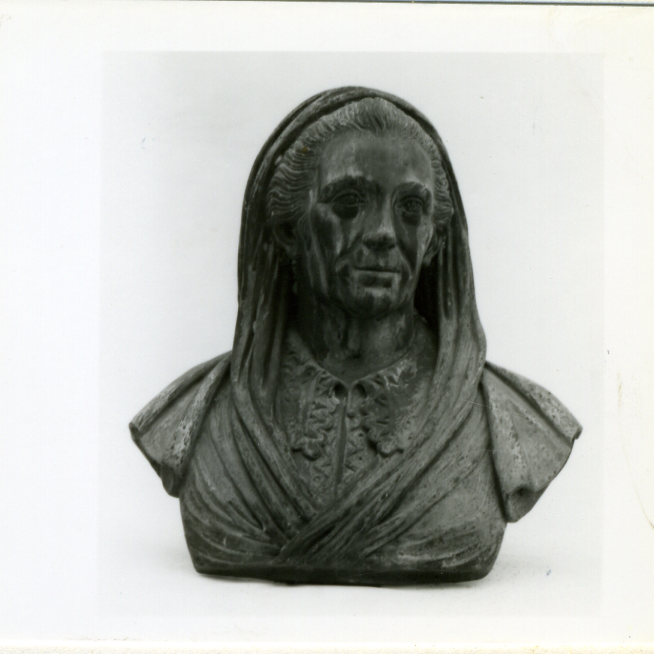 ritratto di Maria Longo (busto) di Viva Angelo (sec. XIX)