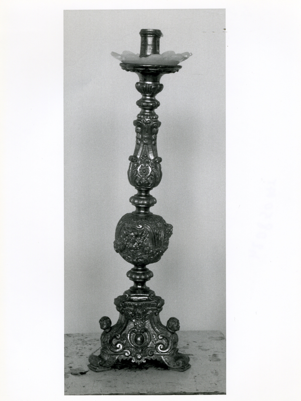 candeliere d'altare, serie - bottega napoletana (seconda metà sec. XIX)
