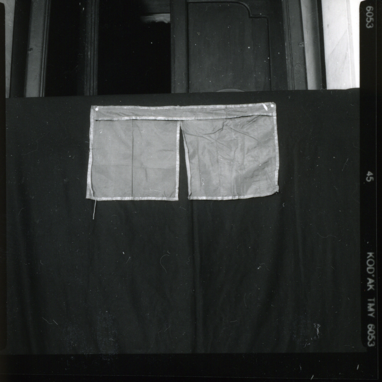 conopeo di tabernacolo - manifattura napoletana (prima metà sec. XIX)