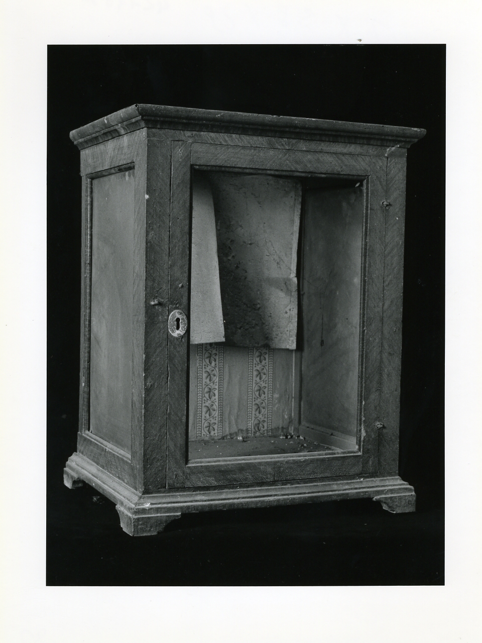 scarabattolo - bottega napoletana (seconda metà sec. XIX)