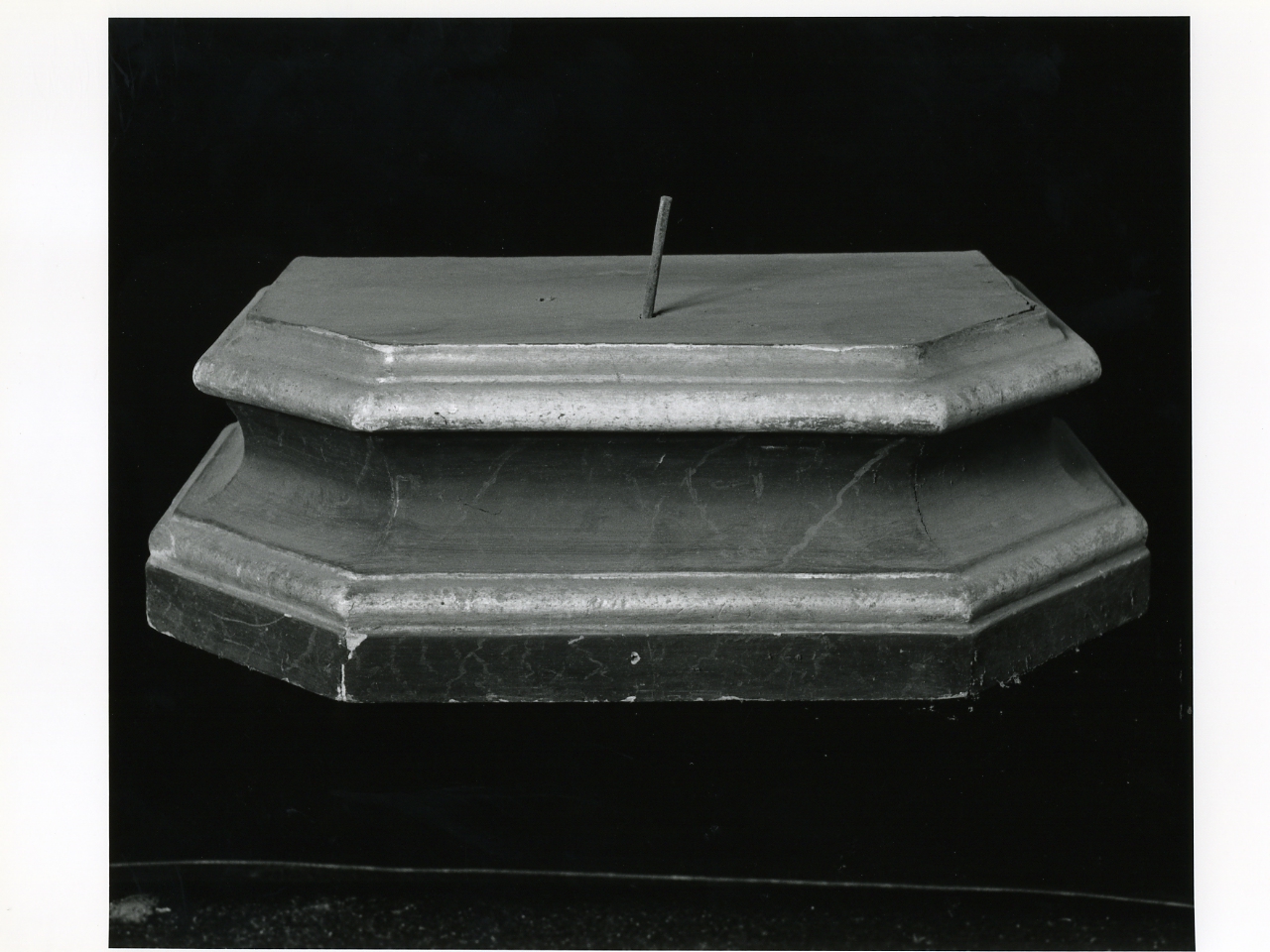 base - bottega napoletana (seconda metà sec. XIX)