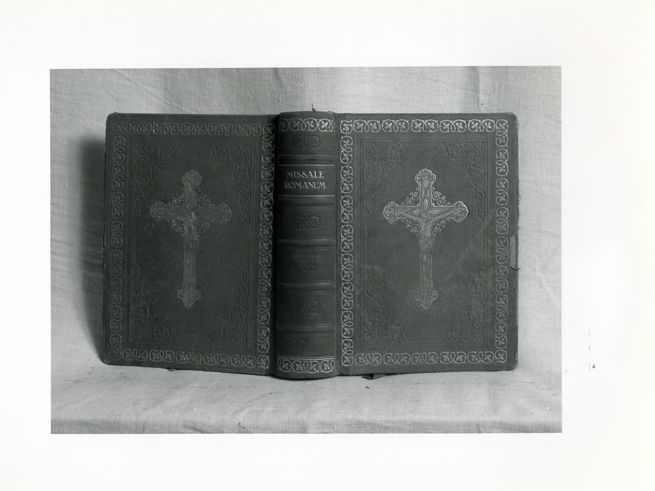 coperta di libro liturgico, serie - bottega napoletana (sec. XX)