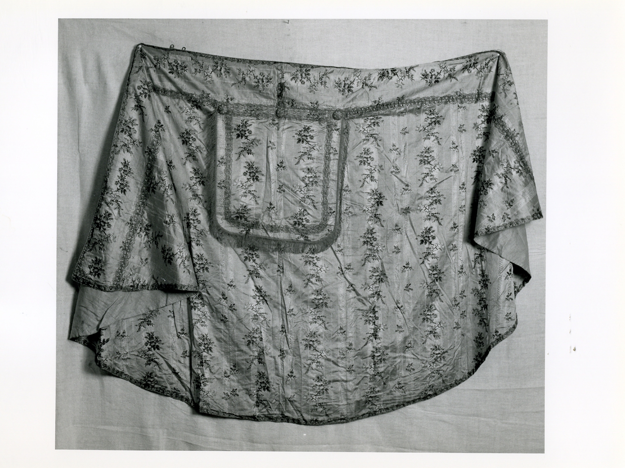 piviale - manifattura napoletana (inizio sec. XIX)