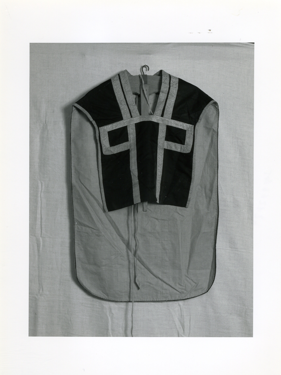 pianeta per la messa secca - manifattura napoletana (seconda metà sec. XIX)