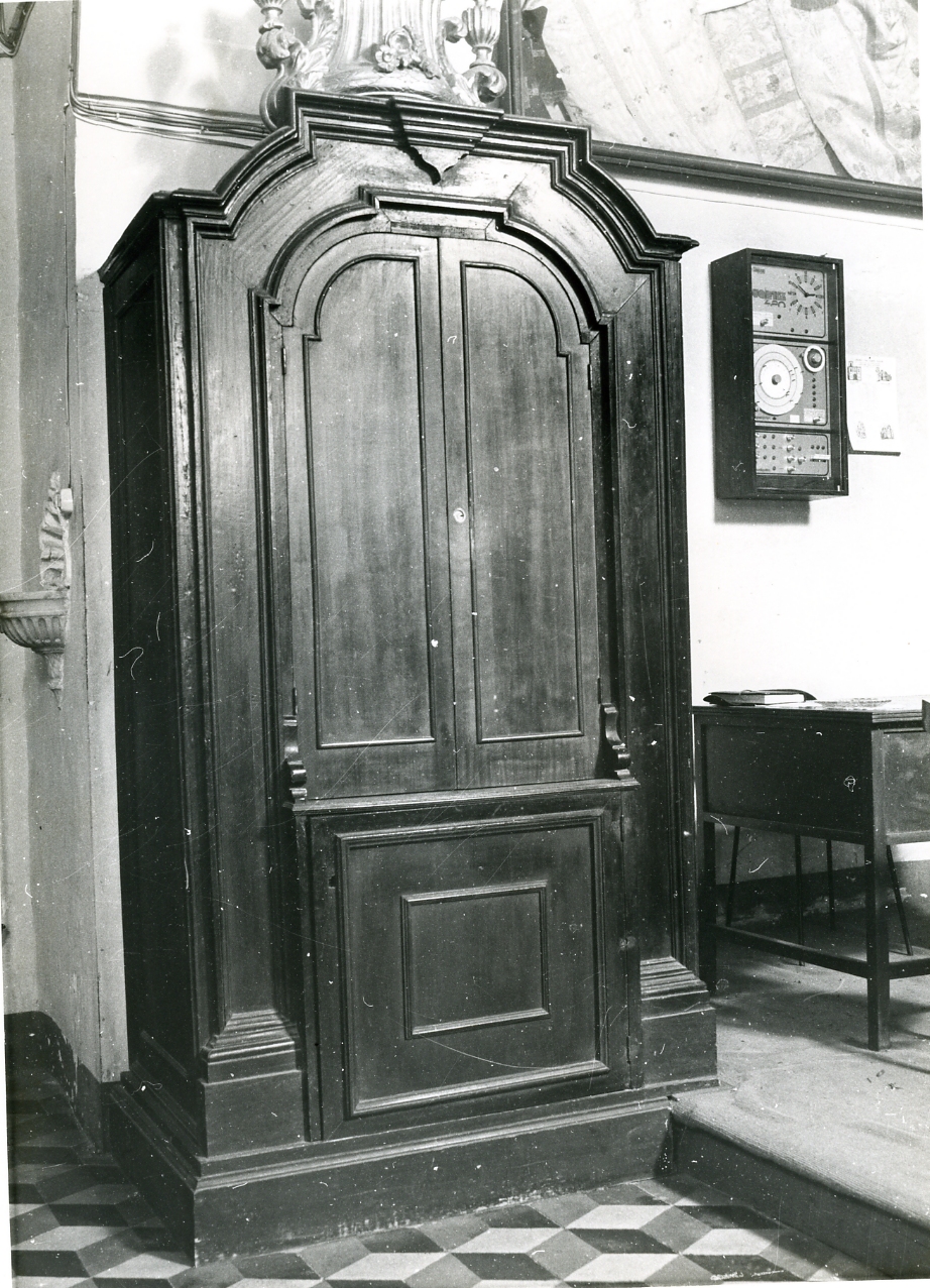 armadio da sacrestia, serie - bottega napoletana (seconda metà sec. XVIII)