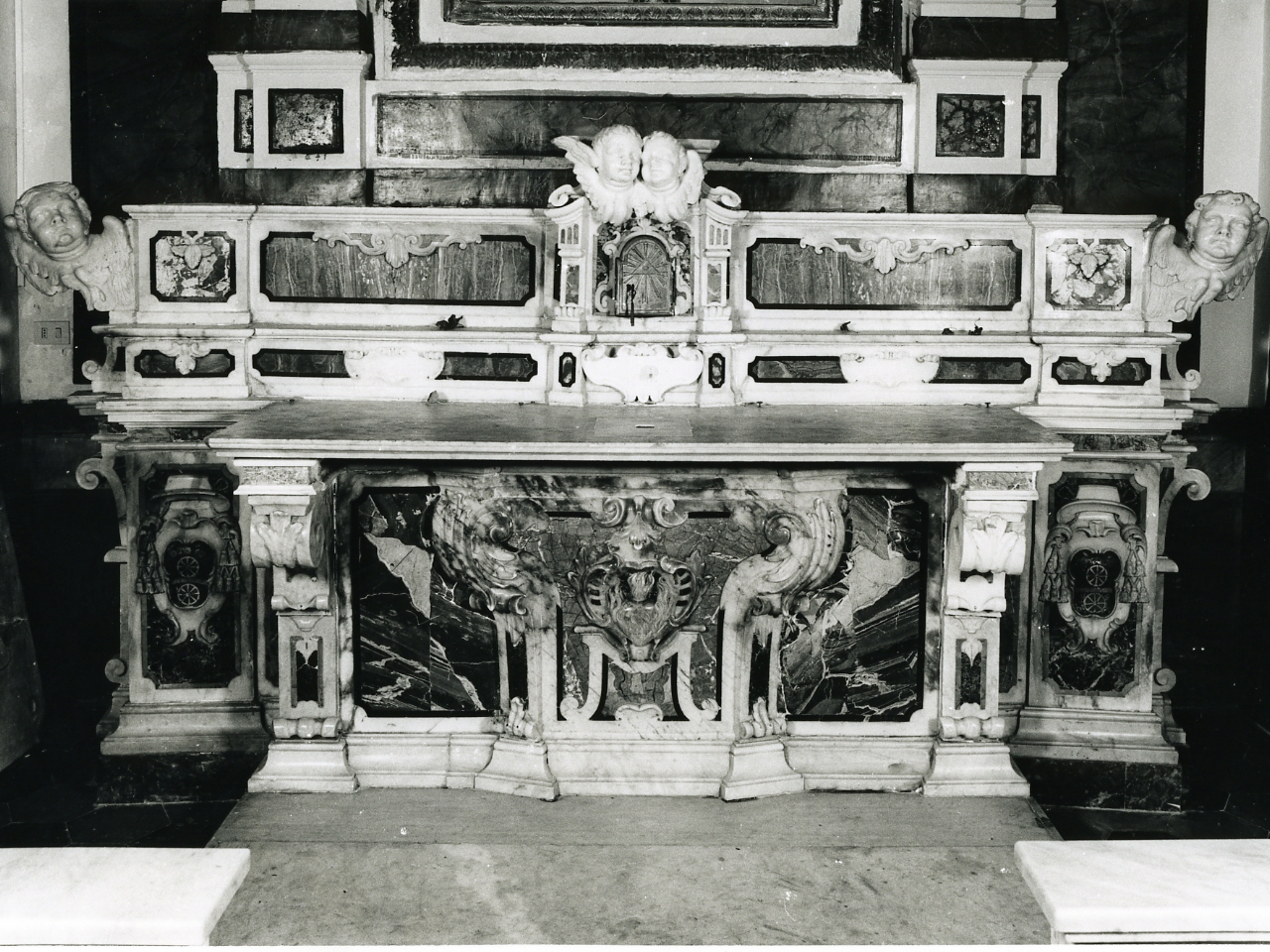 altare - bottega napoletana (prima metà sec. XVIII)