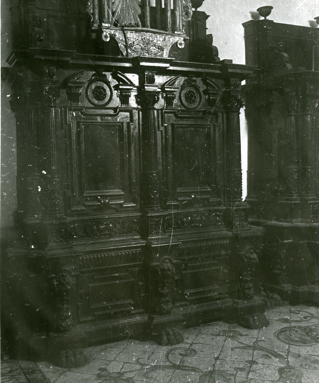 mobile da sacrestia, serie - bottega napoletana (seconda metà sec. XIX)