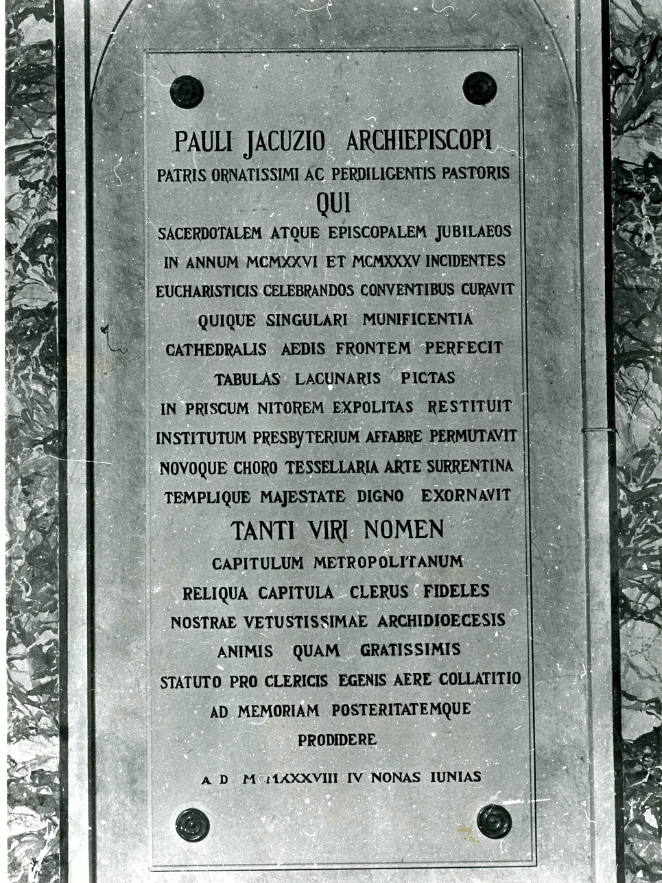 lapide commemorativa - bottega napoletana (sec. XX)