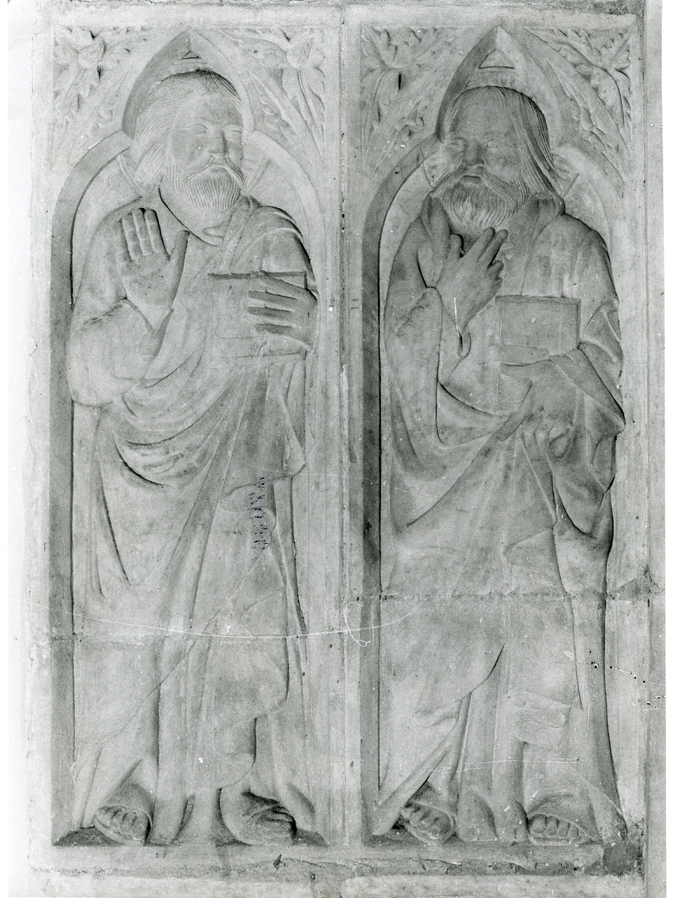 apostoli e Santi (rilievo, elemento d'insieme) - bottega napoletana (inizio sec. XV)