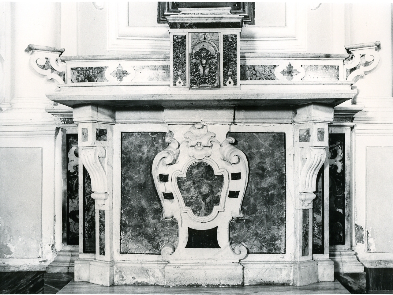 altare - bottega napoletana (metà sec. XVII)