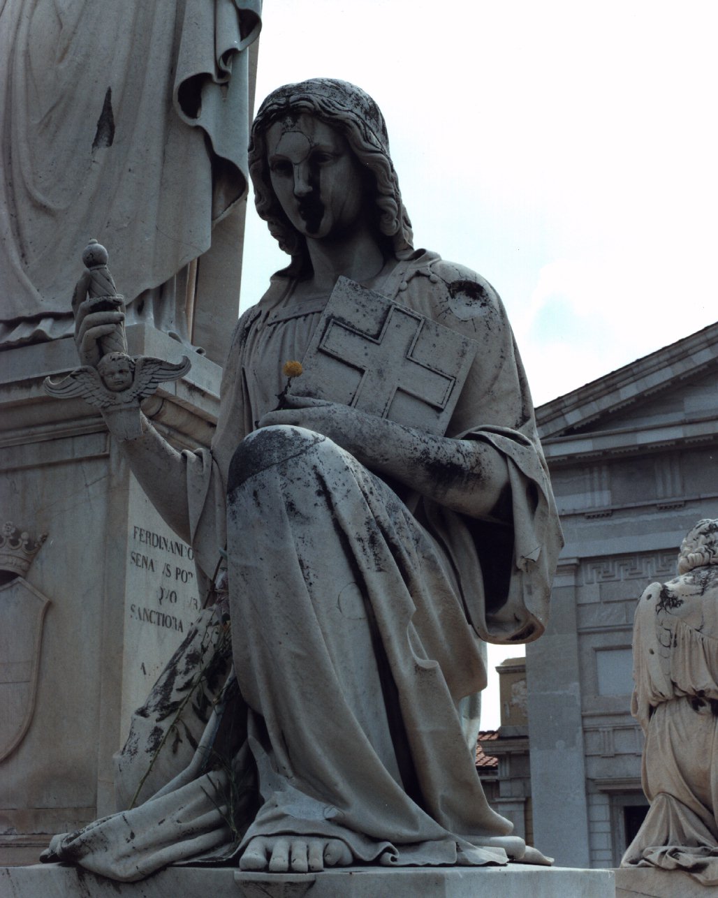 angelo (statua, elemento d'insieme) di Angelini Tito (e aiuti) (sec. XIX)