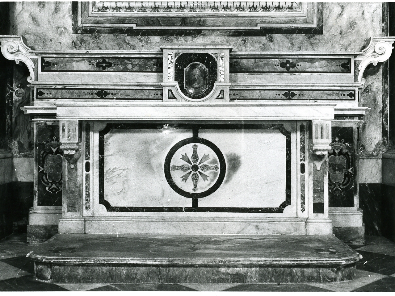 altare - bottega napoletana (ultimo quarto sec. XVIII)