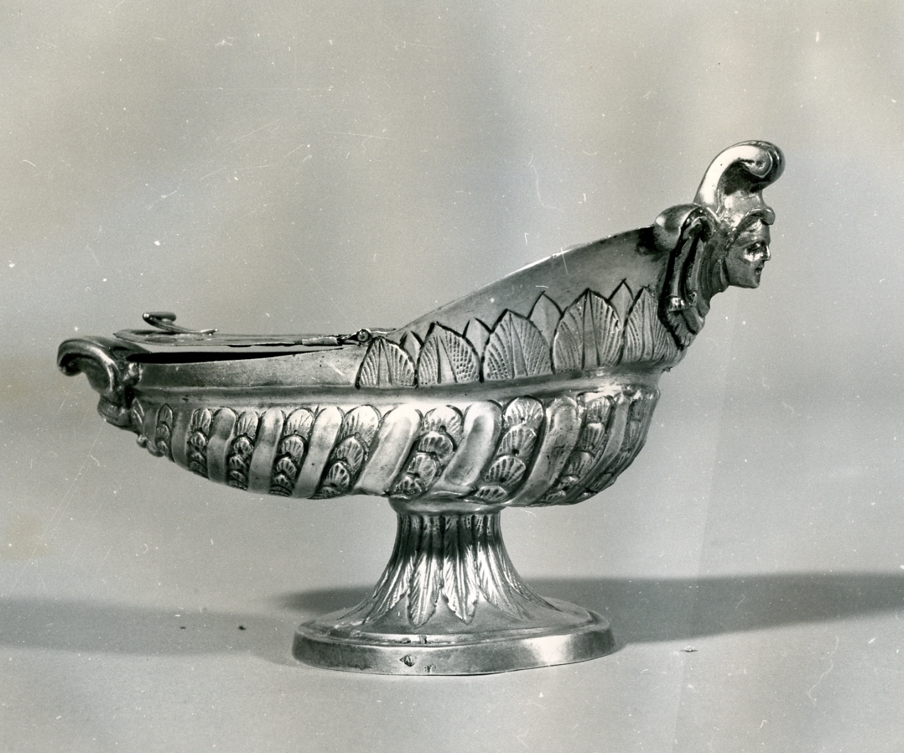 navicella portaincenso - bottega napoletana (metà sec. XVII)