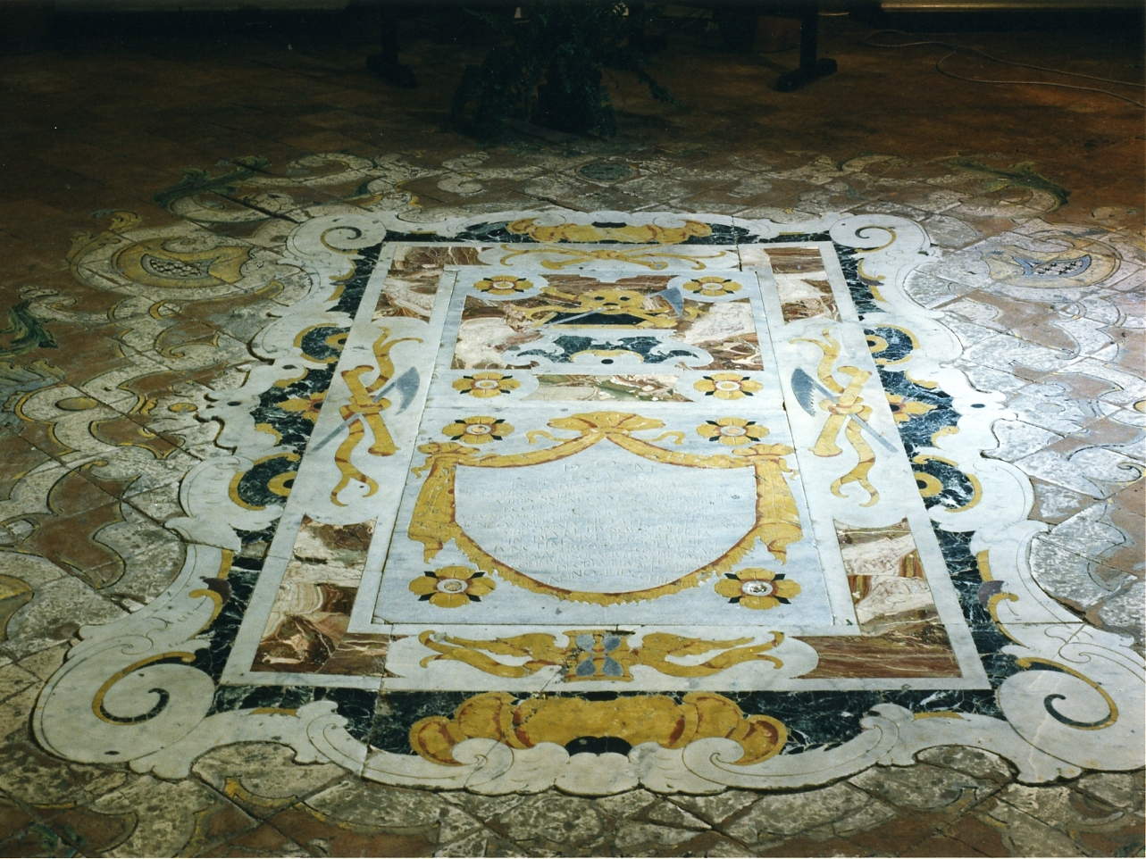 lastra tombale - bottega napoletana (sec. XVIII)