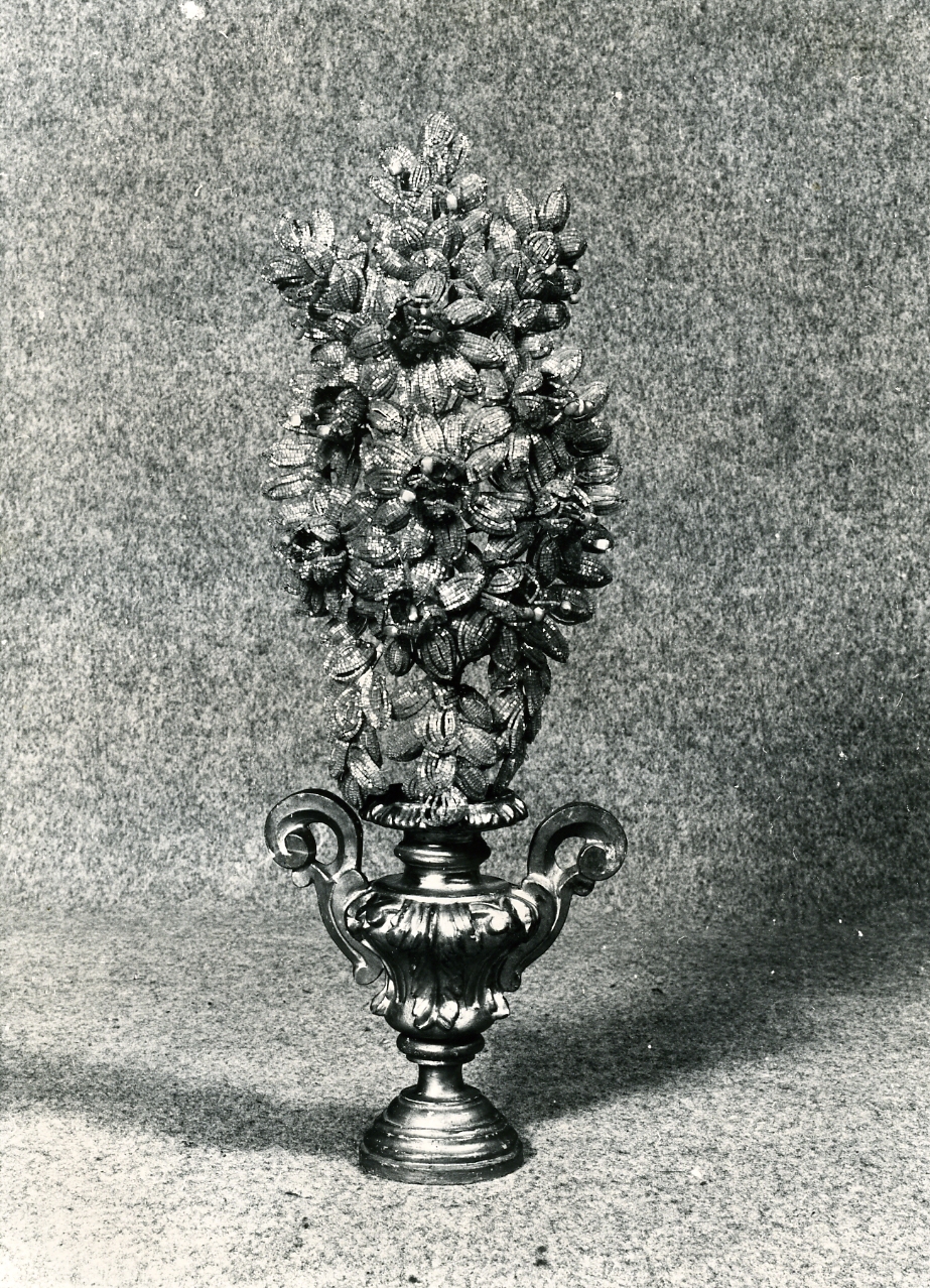 vaso d'altare con composizione floreale - bottega napoletana (metà sec. XVIII)