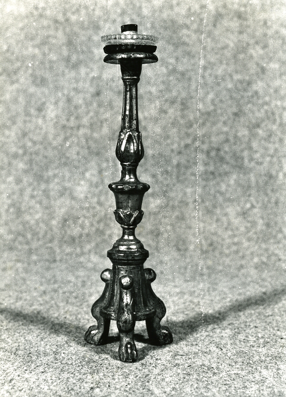candelabro, serie - bottega napoletana (seconda metà sec. XVIII)