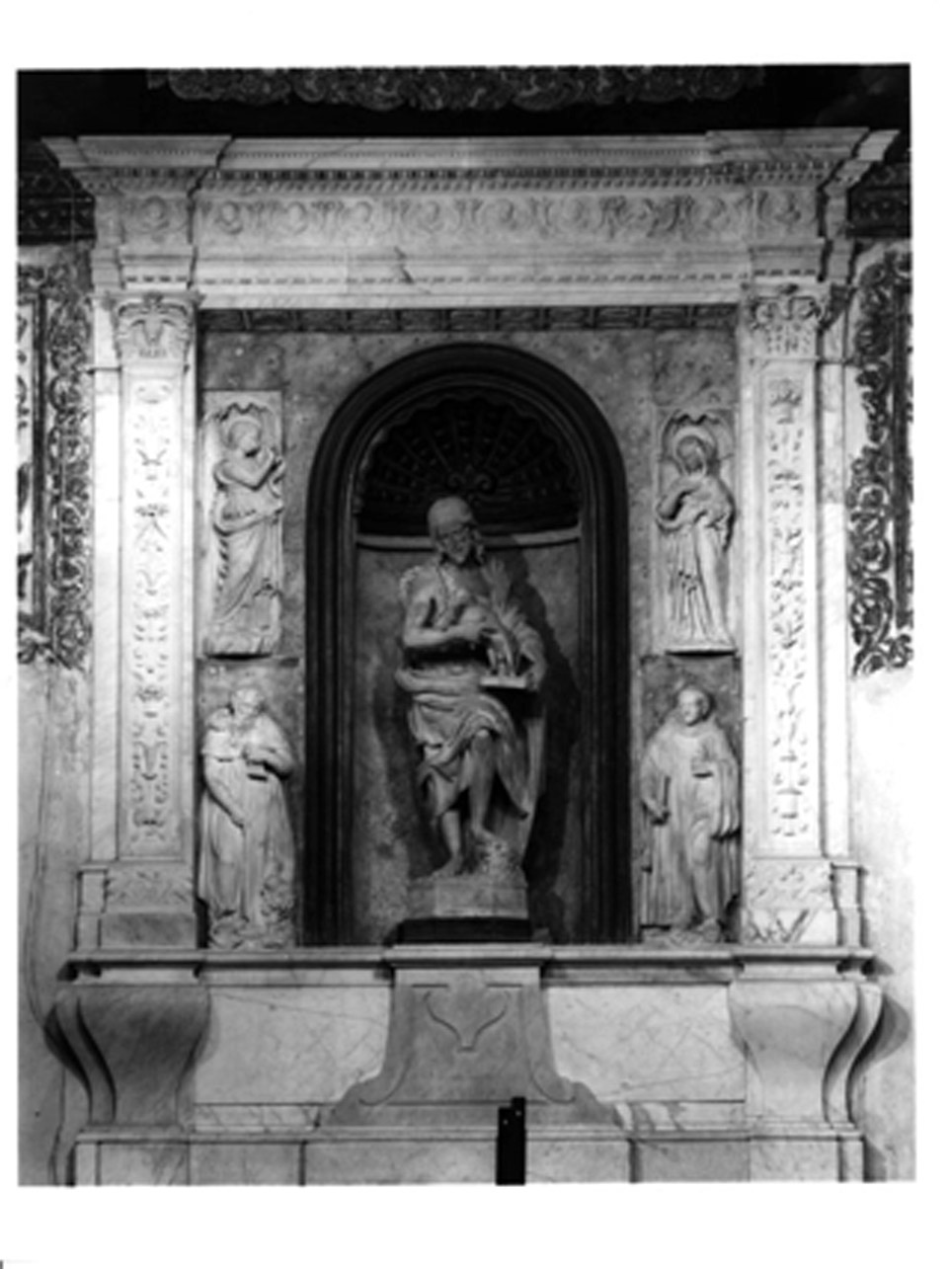 angelo annunciante (scultura, elemento d'insieme) di Della Pila Jacopo (seconda metà sec. XV)