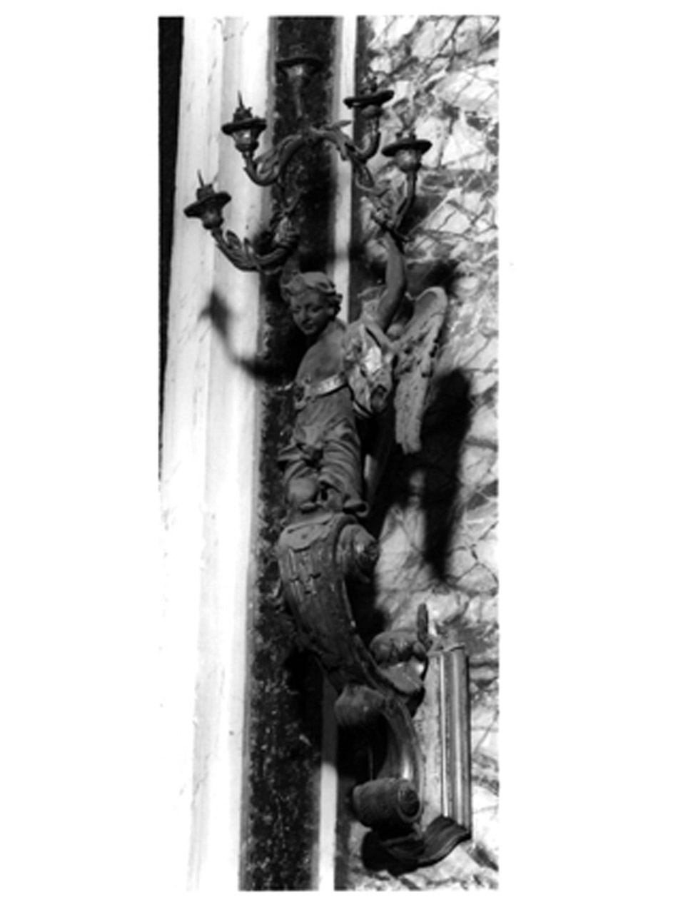 candelabro - a statuetta, serie - bottega napoletana (seconda metà sec. XVIII)