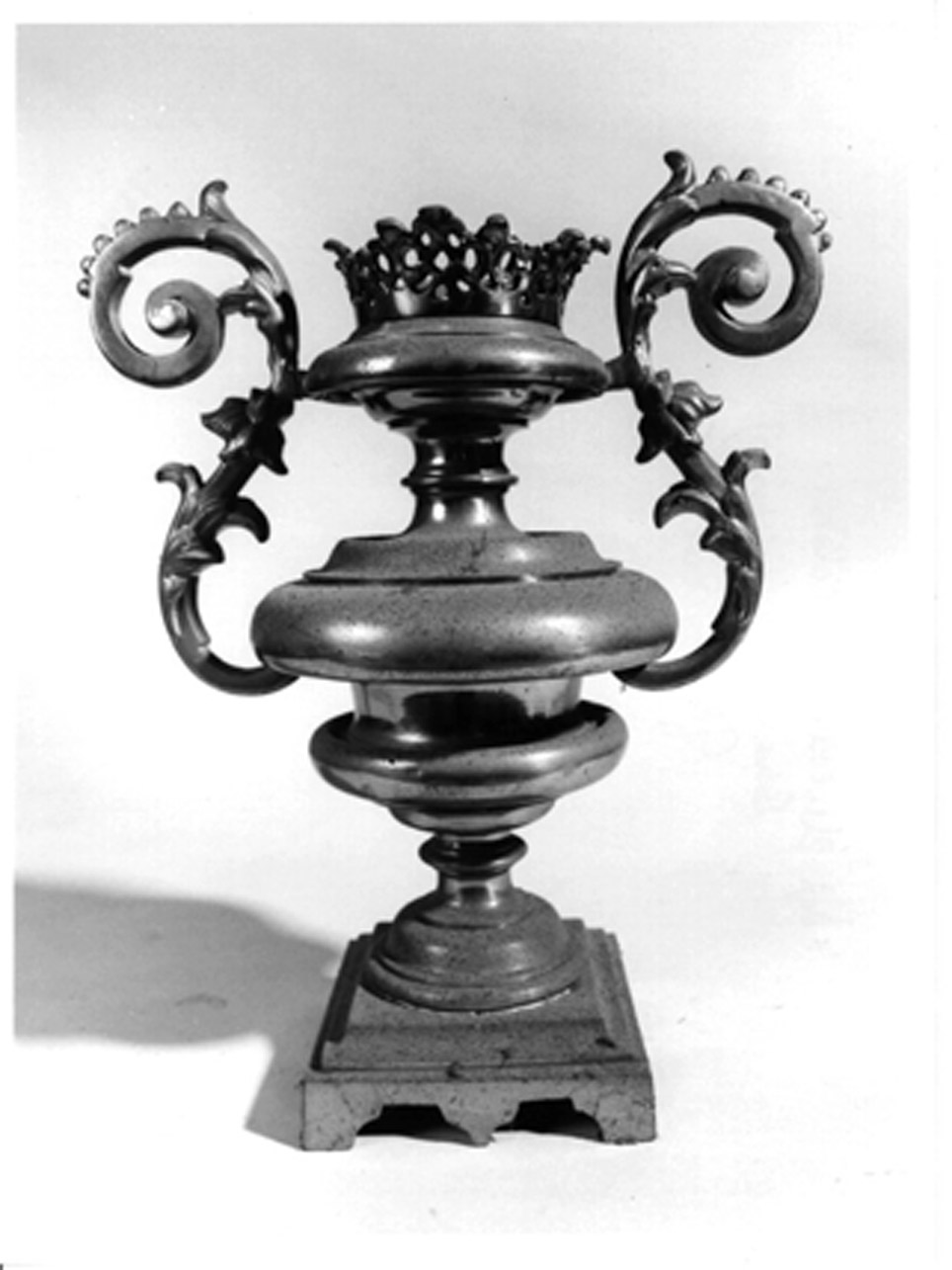 VASO PORTAPALMA, SERIE - manifattura napoletana (Metà sec. XVIII)