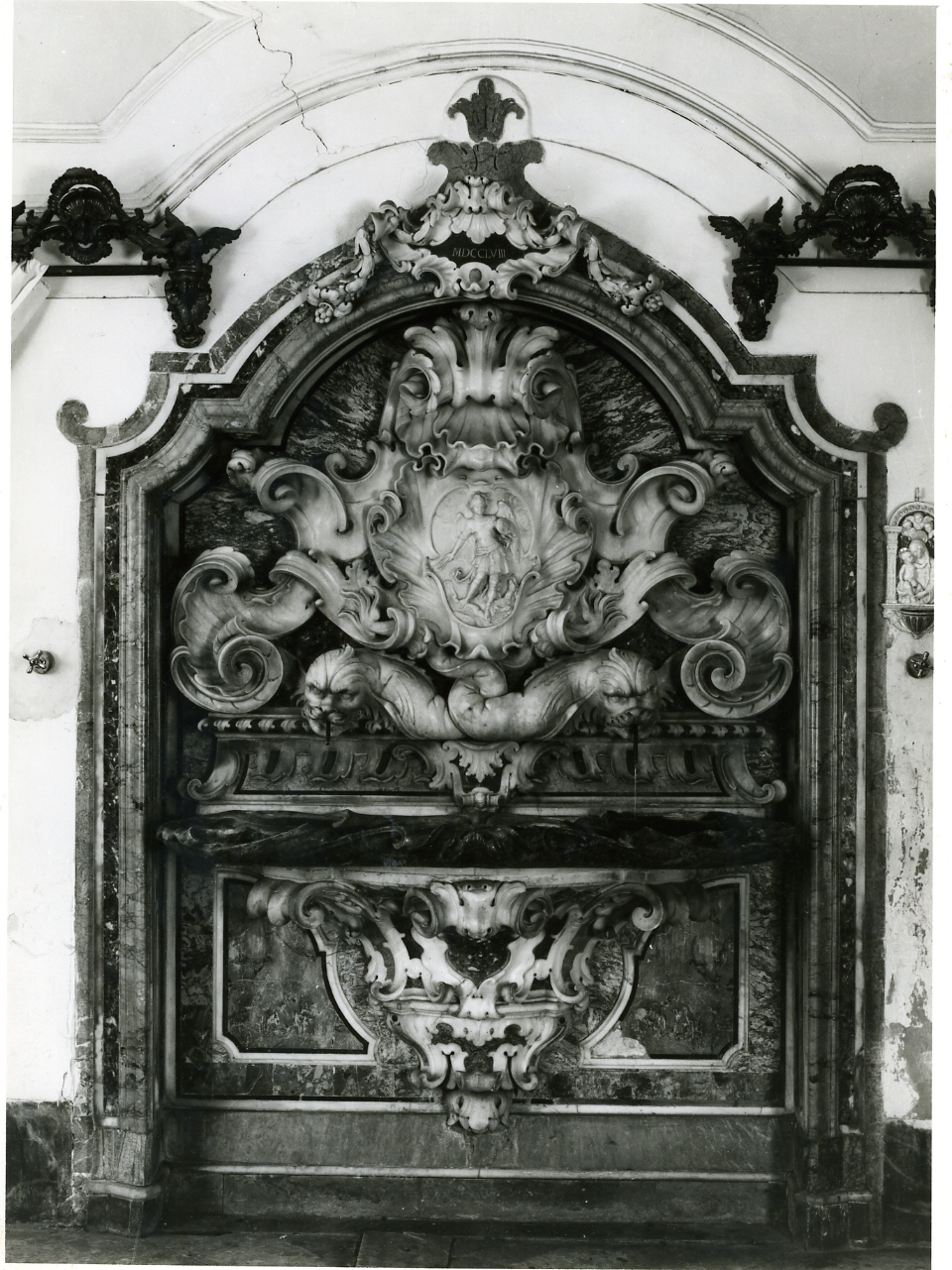 lavabo da sacrestia di Tagliacozzi Canale Nicola (e aiuti), Lamberti Gaspare (sec. XVIII)