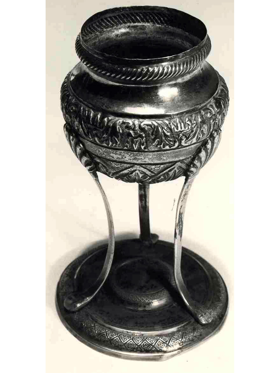 LAMPADA PENSILE - A VASO - bottega argentiera napoletana (Metà sec. XIX)