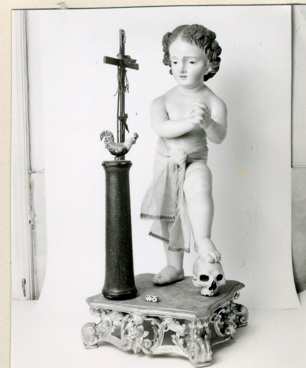 GESU' BAMBINO CON I SIMBOLI DELLA PASSIONE (STATUETTA) - AMBITO NAPOLETANO (FINE sec. XVIII)