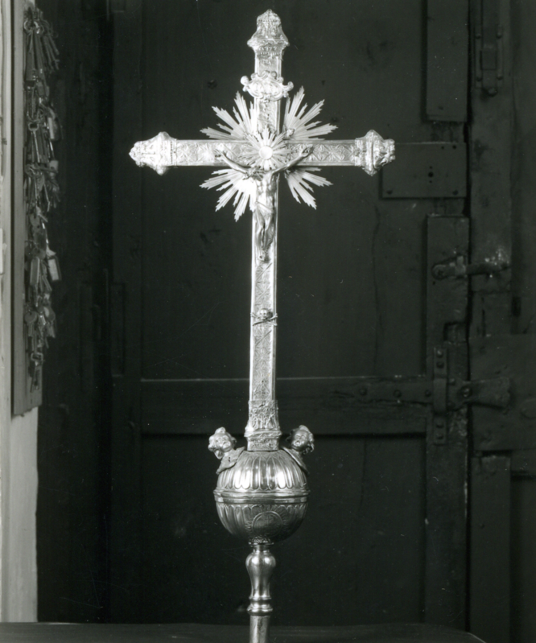 CROCE PROCESSIONALE - bottega argentiera napoletana (Prima metà sec. XIX)