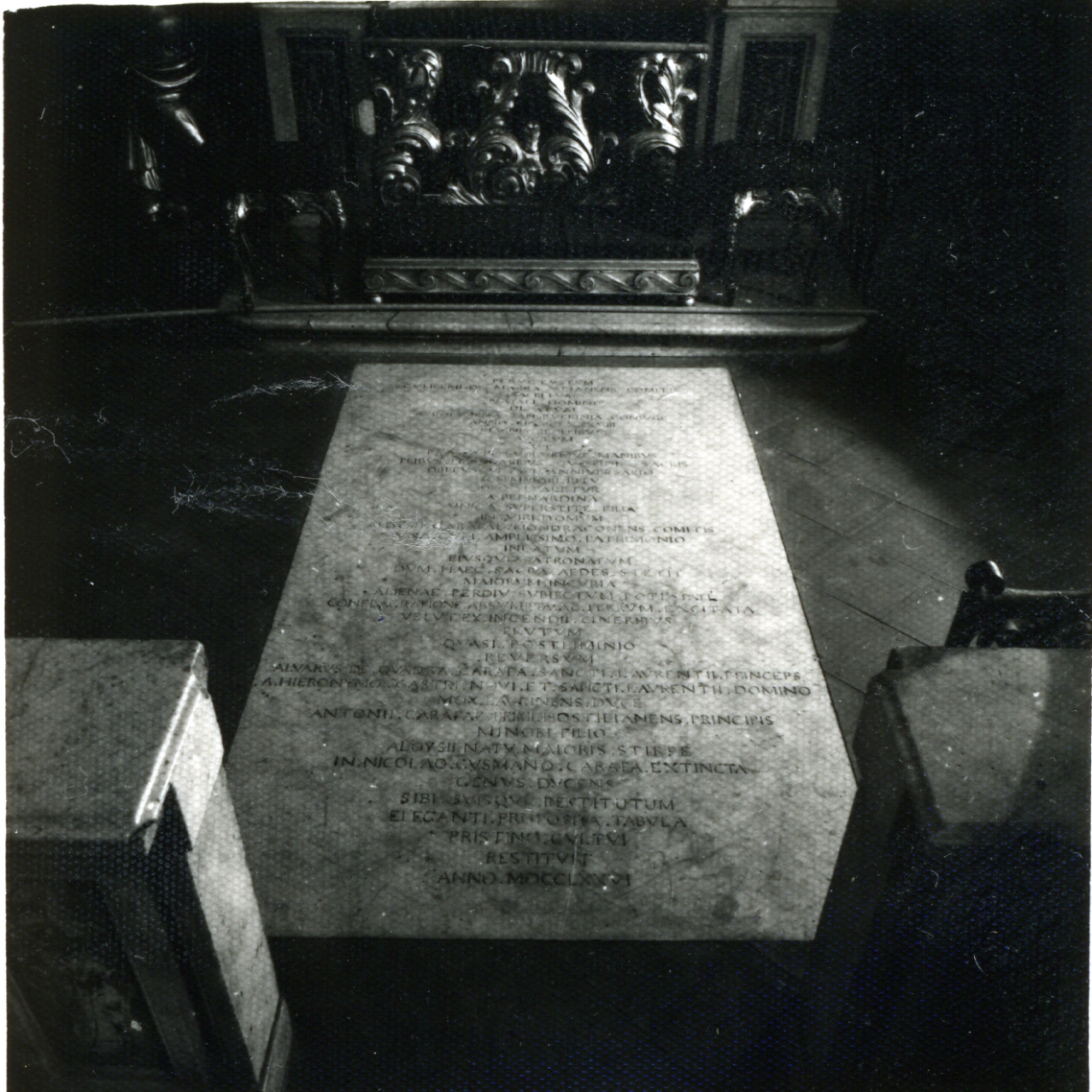 lastra tombale - bottega napoletana (ultimo quarto sec. XVIII)