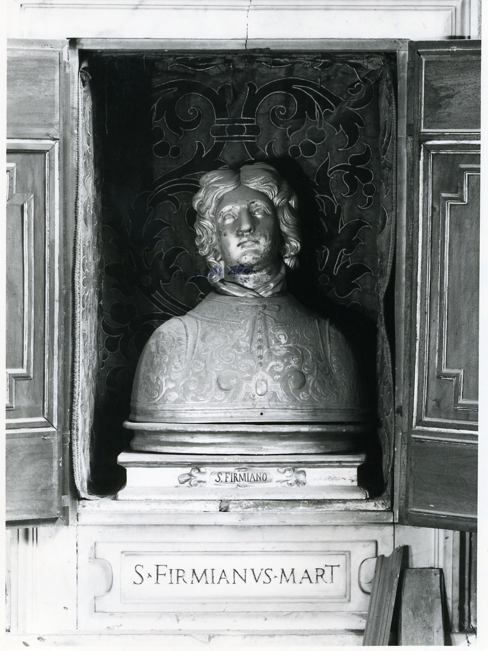 San Firmiano (reliquiario, elemento d'insieme) di Festinese Prospero, Malfitano Giovan Domenico, Di Massa Domitio, Di Costanzo Costantino (seconda metà, inizio sec. XVI, sec. XIX)