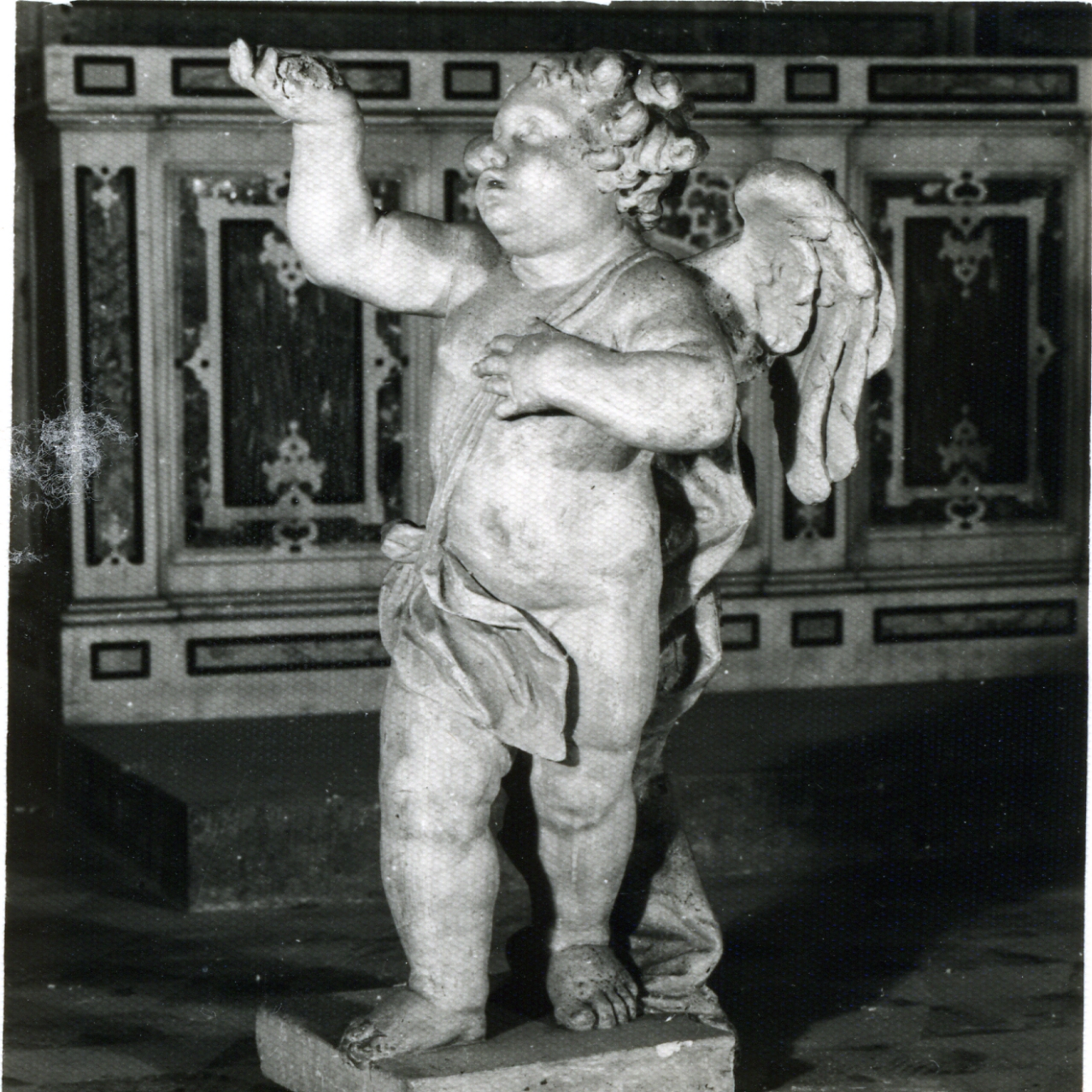 putto reggimensa (scultura, serie) di Picano Giuseppe (sec. XVIII)