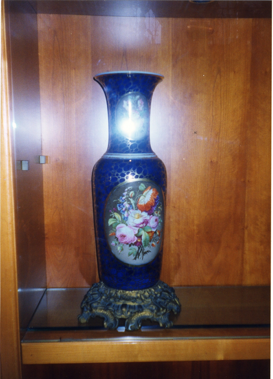 vaso - bottega francese (prima metà sec. XIX)