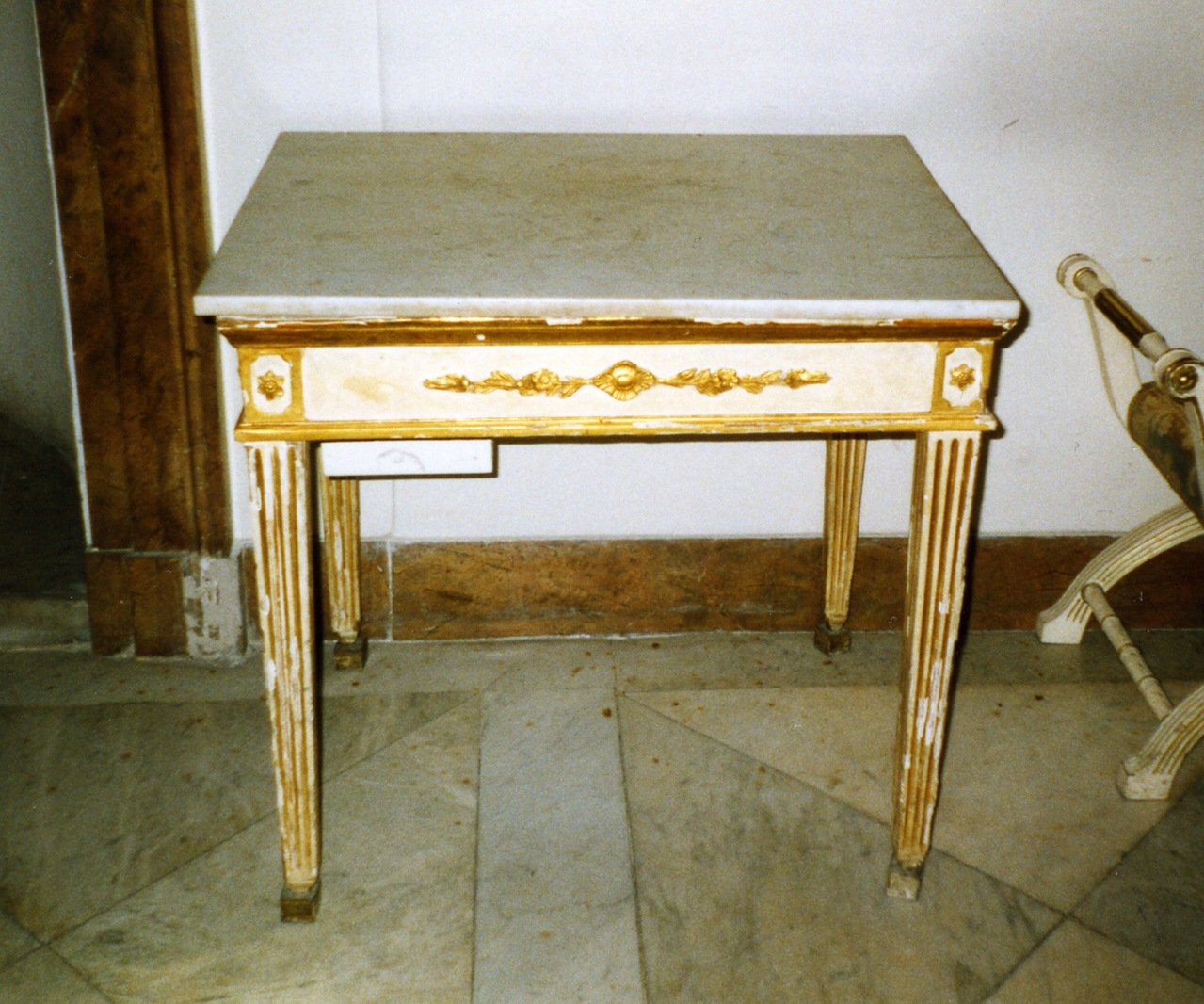 tavolino - bottega napoletana (fine sec. XVIII)