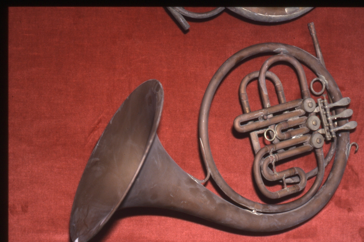 corno - bottega milanese (inizio sec. XX)