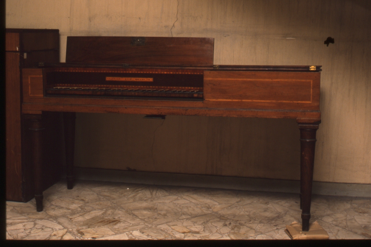 pianoforte - bottega milanese (sec. XVIII)